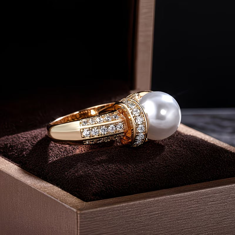 Women's Elegant Crown Pearl Ring