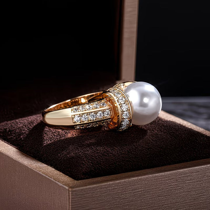 Women's Elegant Crown Pearl Ring