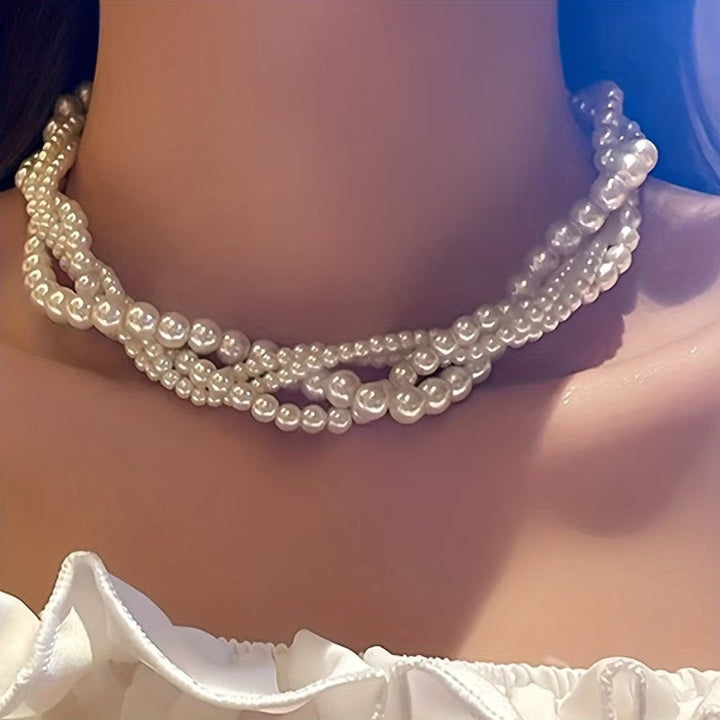 Women's Classic Impressive Pearl Necklace
