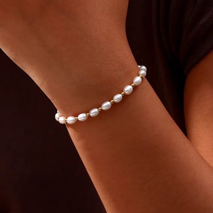 Women's Elegant Pearls Gold Bracelet