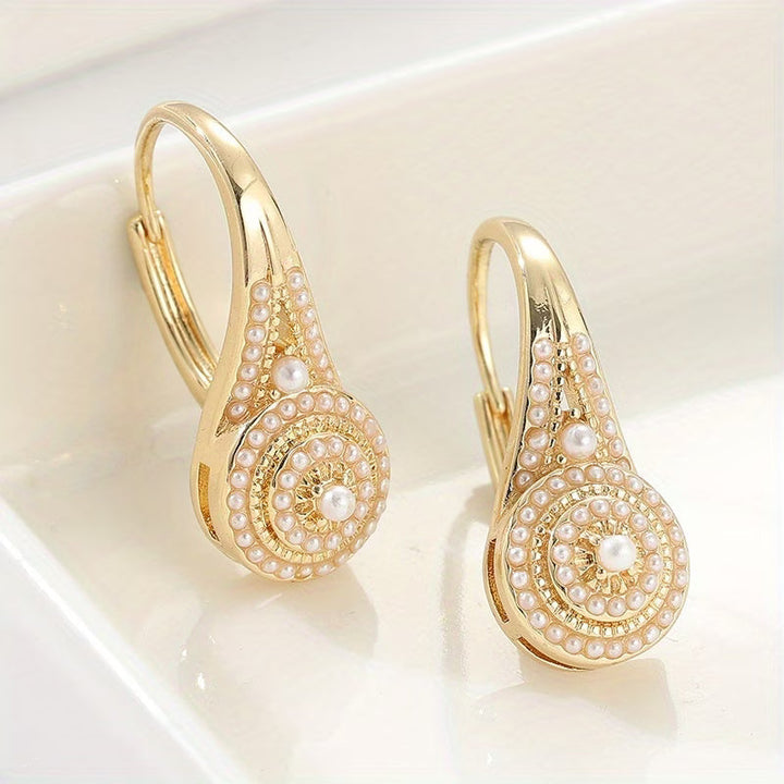 Women's Elegant Flower Pearl Earrings