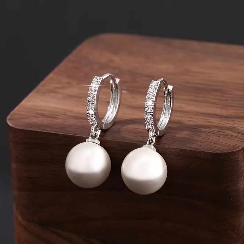 Women's Elegant Dangling Pearl Earrings