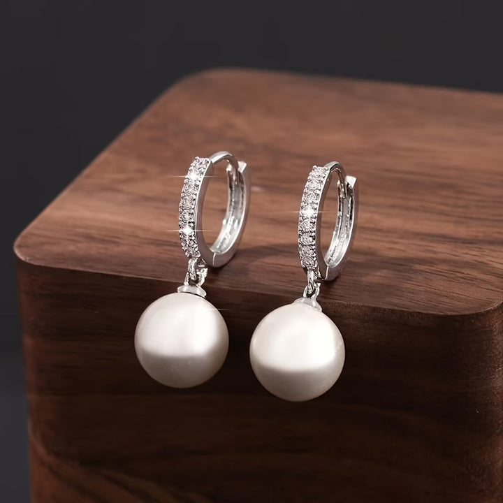 Women's Elegant Dangling Pearl Earrings