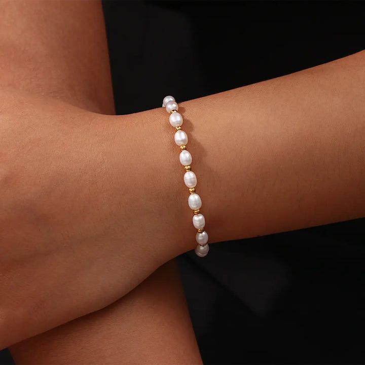 Women's Elegant Pearls Gold Bracelet