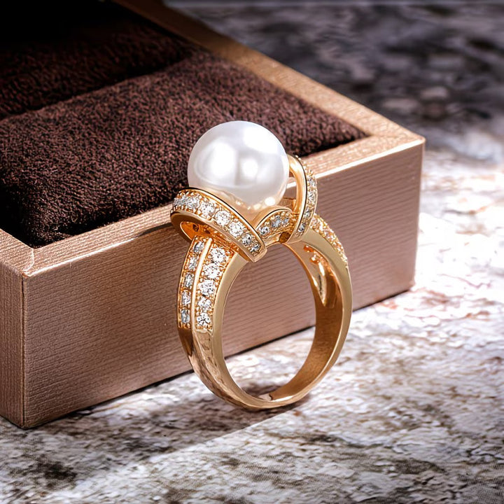 Women's Elegant Crown Pearl Ring