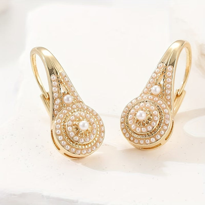 Women's Elegant Flower Pearl Earrings