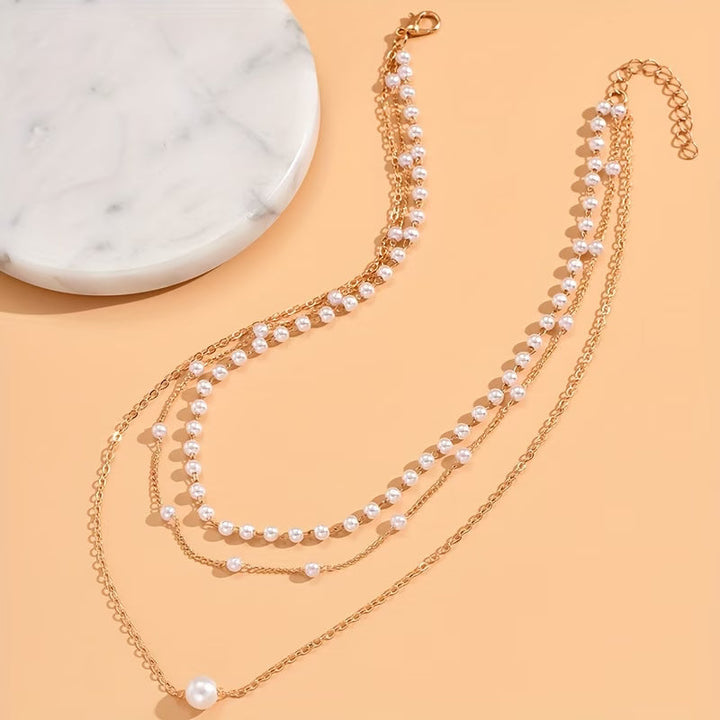 Women's Elegant Set of Three Pearl Necklaces