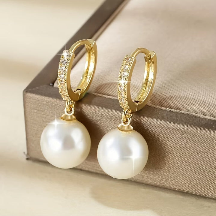 Women's Elegant Dangling Pearl Earrings