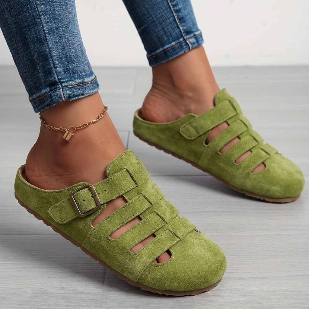 Women's Casual Comfort Clogs With Strap