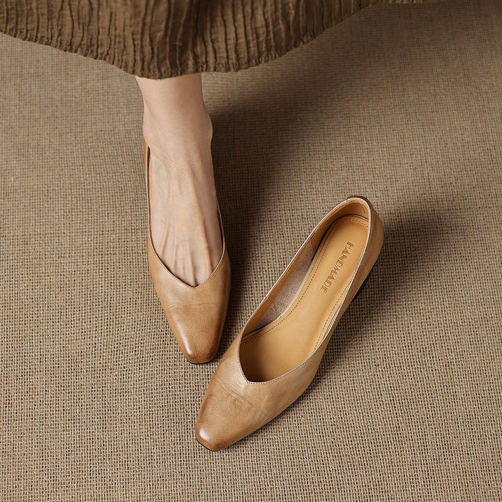 Lila | Pointed Block-Heel Heels