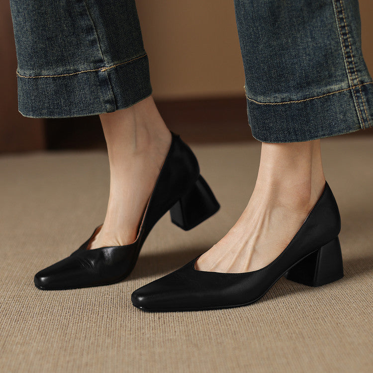 Lila | Pointed Block-Heel Heels