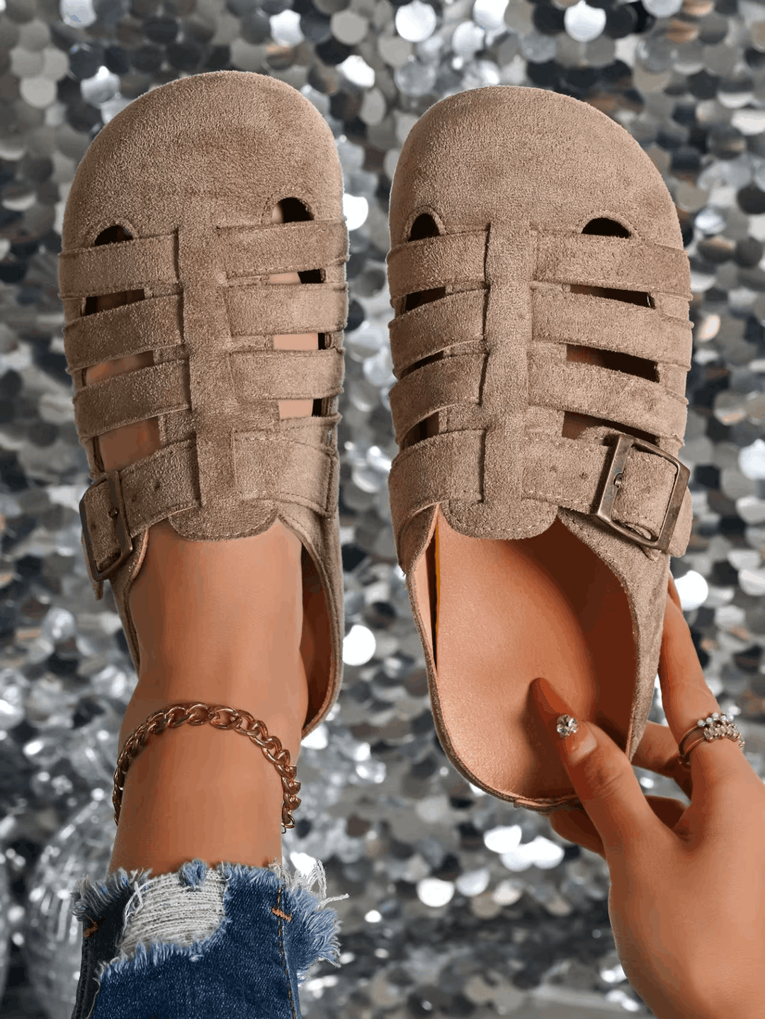 Women's Casual Comfort Clogs With Strap