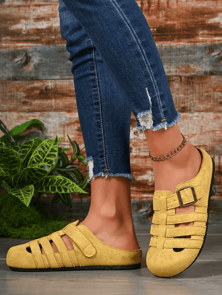 Women's Casual Comfort Clogs With Strap