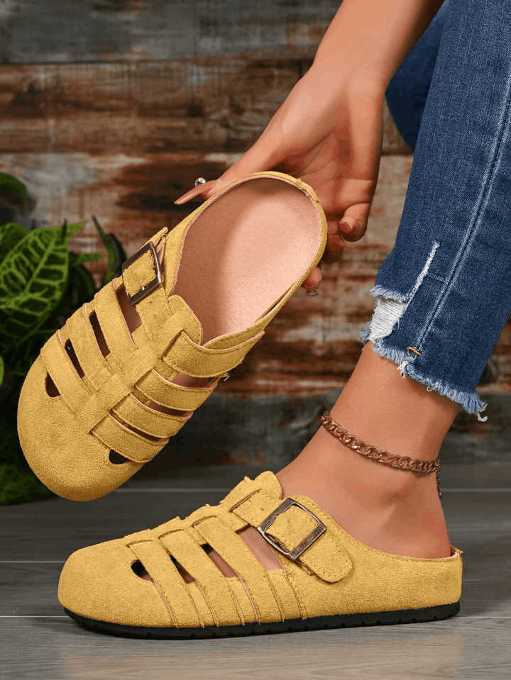 Women's Casual Comfort Clogs With Strap
