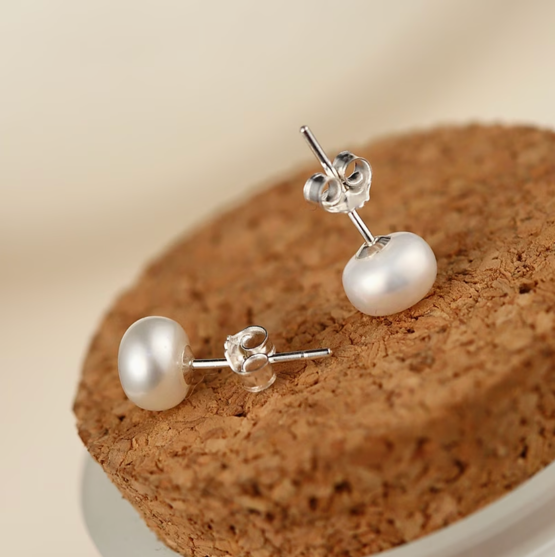 Women's Classic Pearl Stud Earrings