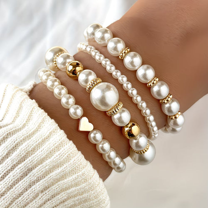 Women's Elegant Set of 4 Bracelets with Pearls Bracelet Set