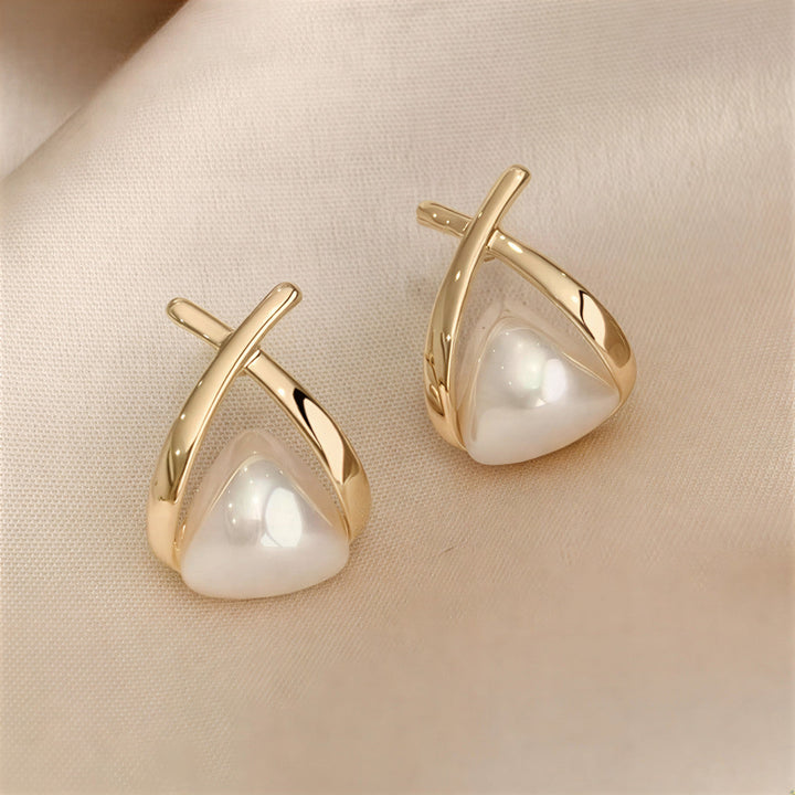 Women's Classic Everyday Pearl Stud Hypoallergenic Earrings