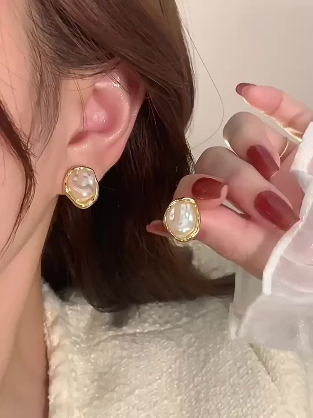 Irregular Design Stud Pearl Earrings