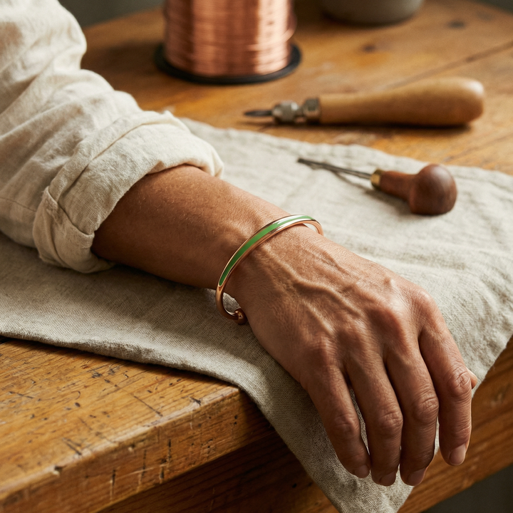 Women's Sleek Jade Copper Bracelet