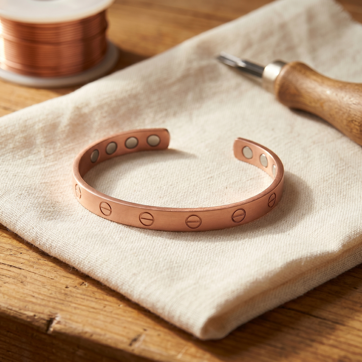 Women's Sleek Bolt Copper Bracelet