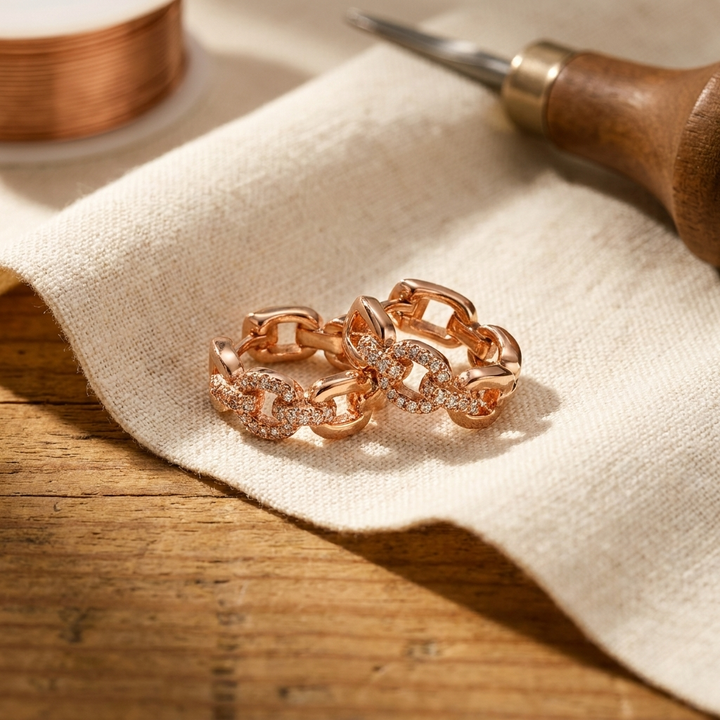 Women's Sleek Tor Copper Earrings