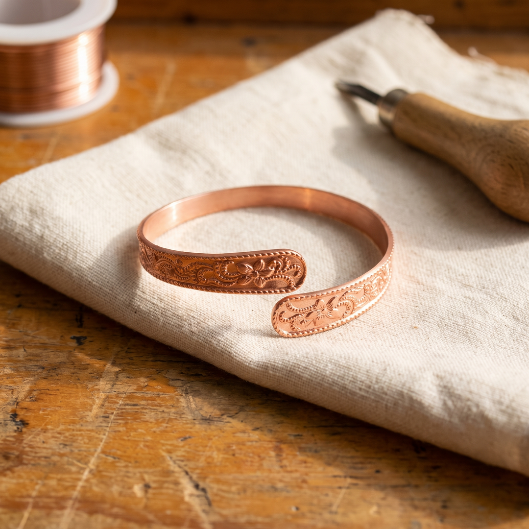 Women's Sleek Moor Copper Bracelet