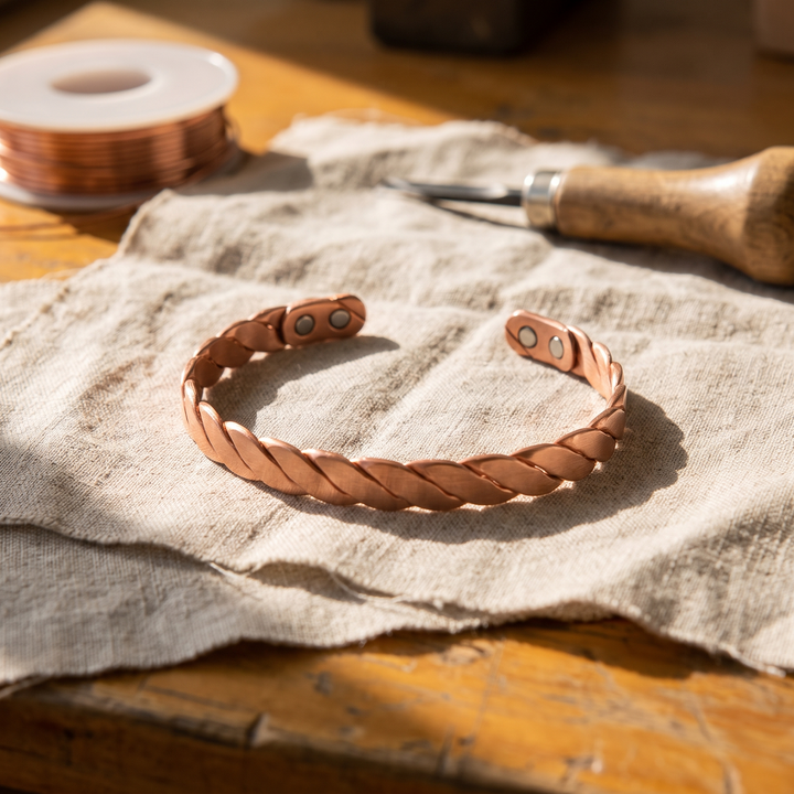 Women's Sleek Reed Copper Bracelet