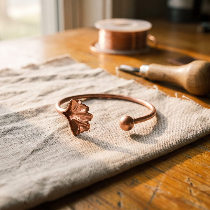 Women's Classic Shell Copper Bracelet