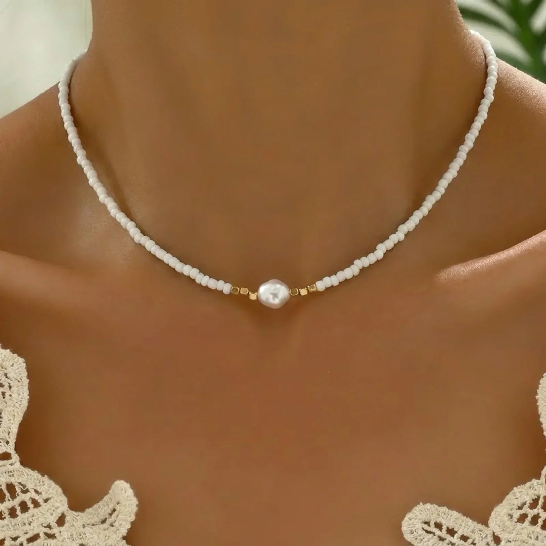 Minimalist Pearl Necklace