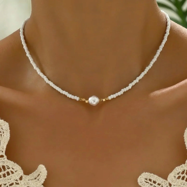 Minimalist Pearl Necklace