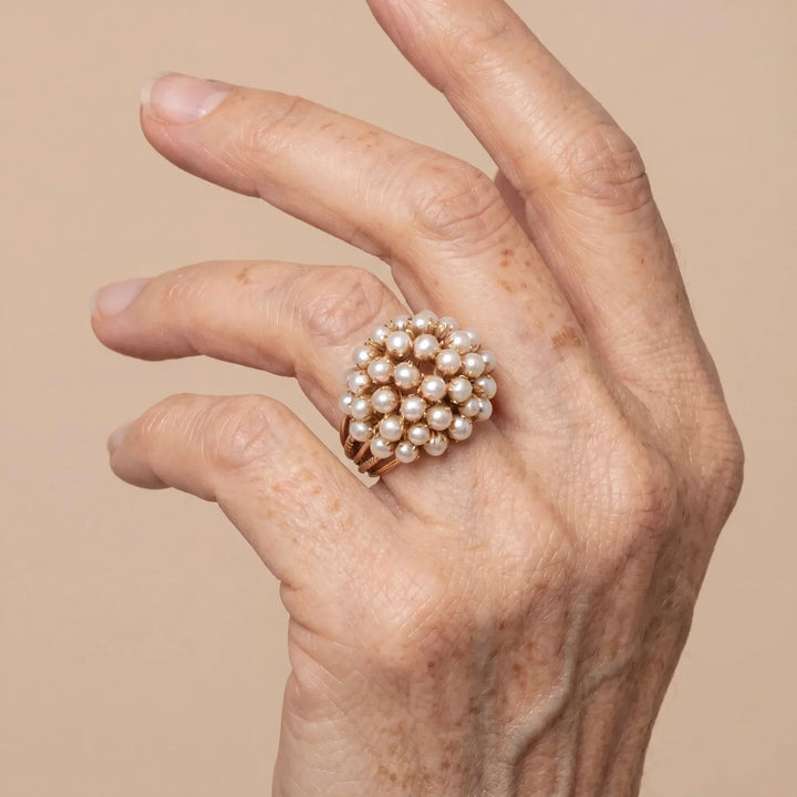 Classic Gold Ring with Pearl