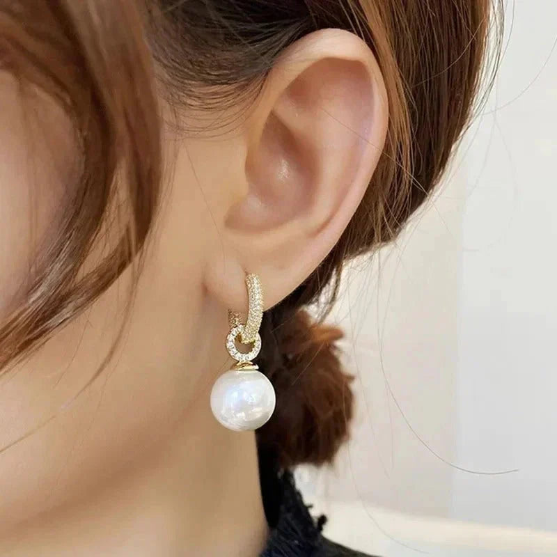 Sparkling Earrings with Pearl