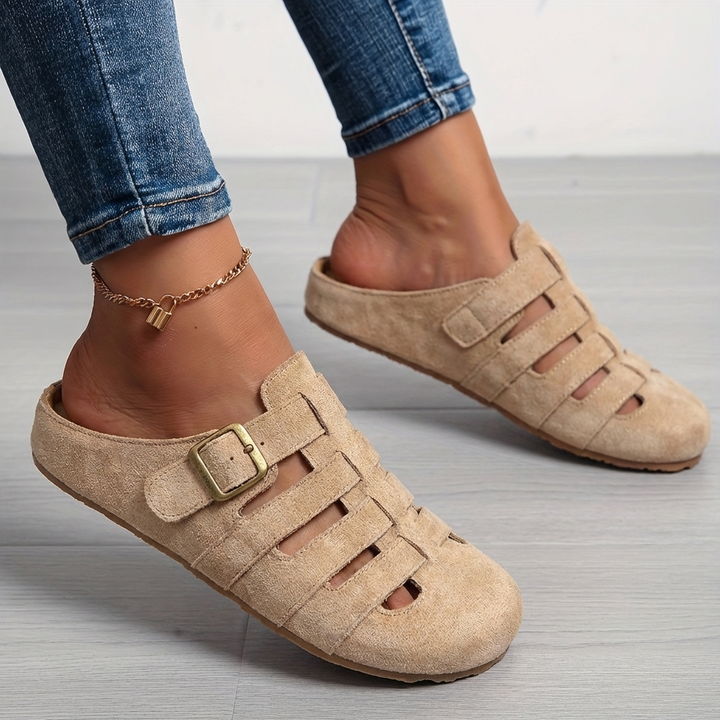 Women's Casual Comfort Clogs With Strap