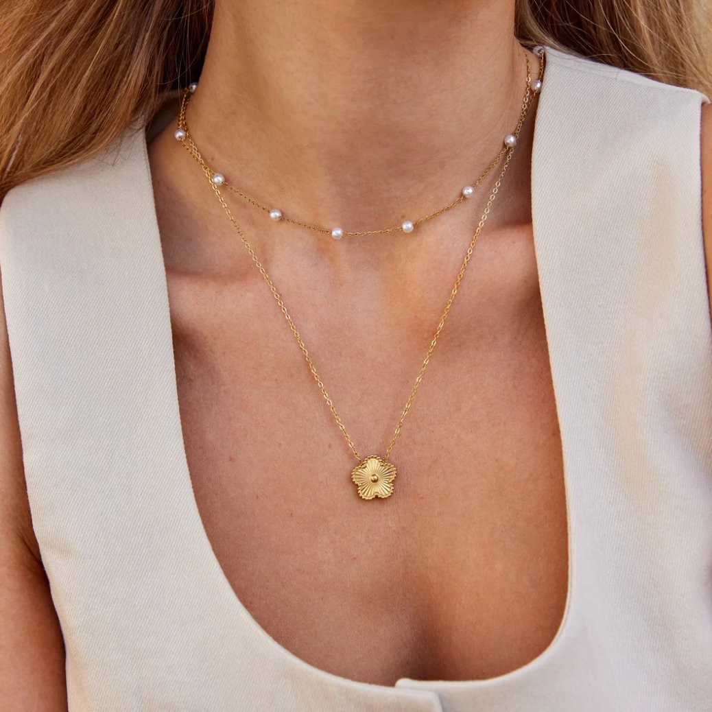 Women's Classic Gold Pearl Timeless Necklace