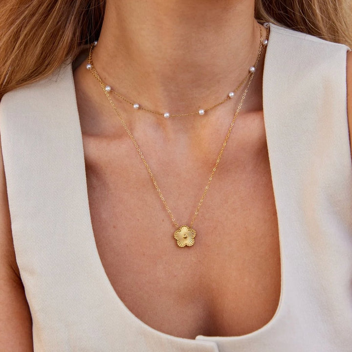 Women's Classic Gold Pearl Timeless Necklace