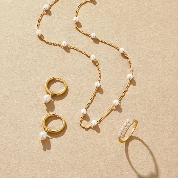 Women's Classic Gold Pearl Timeless Necklace