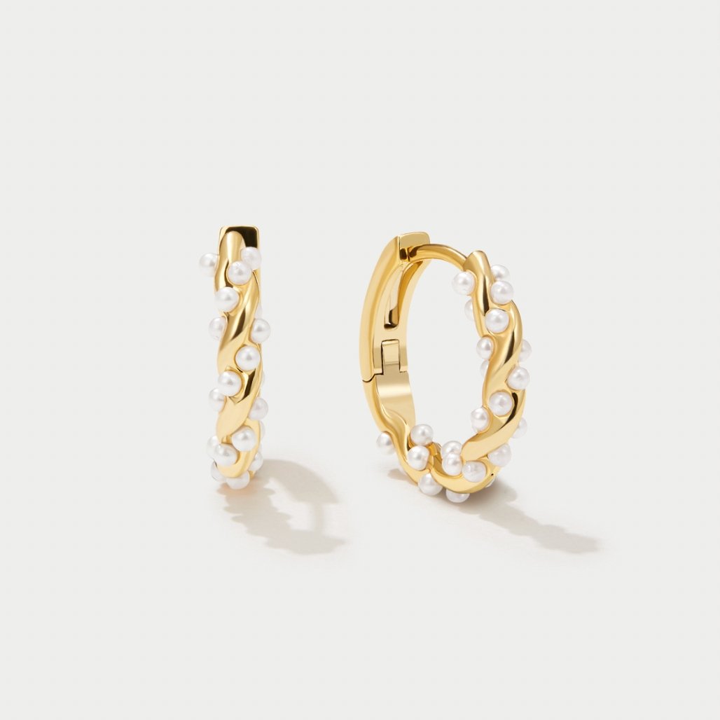 Women's Elegant Twisted Hoop Pearl Earrings